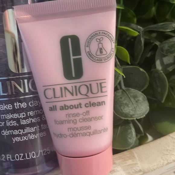 NWT/Clinique Take the Day Off makeup remover for Lids, Lashes & Lips w/cleanser - Picture 2 of 9